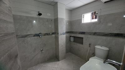 Bathroom Image of 1950 Sq.ft 3 BHK Apartment / Flat for sale in Harni Vadodara for Rs. 7500000
