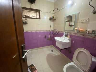 Image of 1300 Sq.ft 2.5 BHK Builder Floor for sale in Vasant Kunj, New Delhi for Rs. 32500000