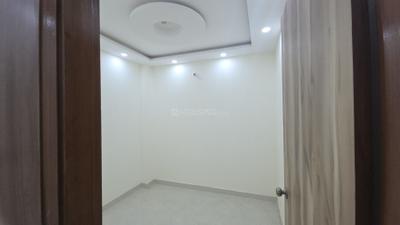 Bedroom Image of 675 Sq.ft 3 BHK Builder Floor for sale in Laxmi Nagar New Delhi for Rs. 6800000