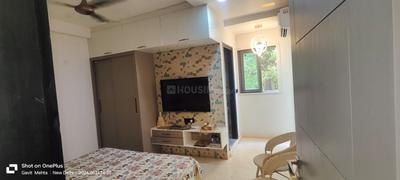 Bedroom Image of 1800 Sq.ft 3 BHK Apartment / Flat for sale in RWA Saket Block J, Saket New Delhi for Rs. 35000000