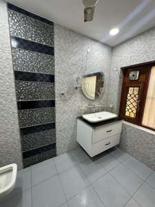 Bathroom Image of 2600 Sq.ft 2 BHK Independent House for rent in Sector 52 Noida for Rs. 34000