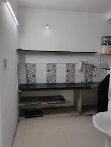 Bathroom Image of 500 Sq.ft 1 BHK Apartment / Flat for rent in Khatiwala Tank Indore for Rs. 10500