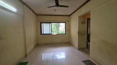 Living Room Image of 525 Sq.ft 1 BHK Apartment / Flat for sale in Lokhandwala Alica Nagar, Kandivali East Mumbai for Rs. 11000000