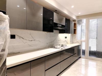 DLF Regency Park 1 Kitchen 4