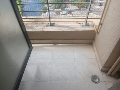 Balcony Image of 960 Sq.ft 2 BHK Apartment / Flat for rent in K Raheja Interface Heights, Malad West Mumbai for Rs. 76000
