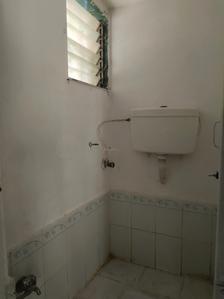 Common Bathroom One Image of 350 Sq.ft 1 BHK Apartment / Flat for sale in Saptarshi Towers, Kandivali West Mumbai for Rs. 7000000
