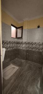 Bathroom Image of 1300 Sq.ft 3 BHK Independent House for rent in Rohini Extension New Delhi for Rs. 15000