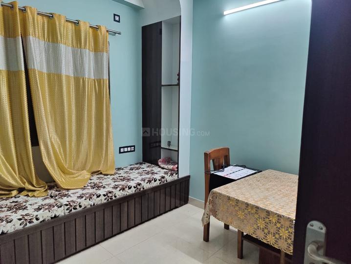 Subhas Pally Bedroom 1