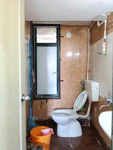 Common Bathroom Image of 1000 Sq.ft 2 BHK Apartment / Flat for rent in ACME Alpinia, Thane West Thane for Rs. 48000