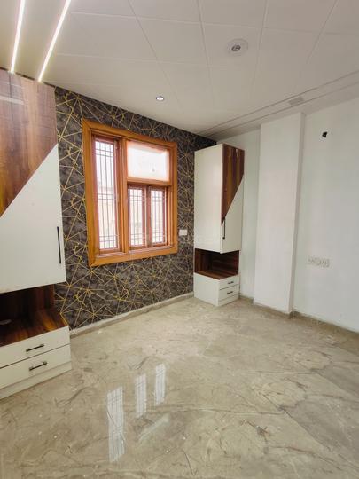 Bhagwati Garden, Dwarka Mor Bedroom 1