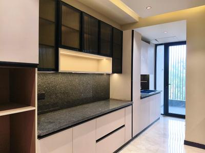 Kitchen Image of 2367 Sq.ft 3 BHK Builder Floor for rent in Sector 40 Gurgaon for Rs. 50000