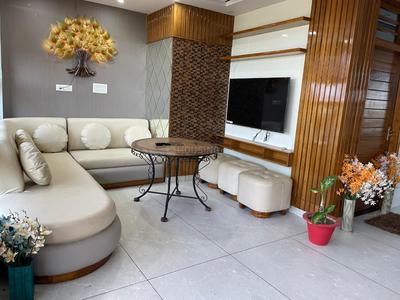 Hall Image of 1500 Sq.ft 1 RK Penthouse for rent in Telibagh Lucknow for Rs. 20000