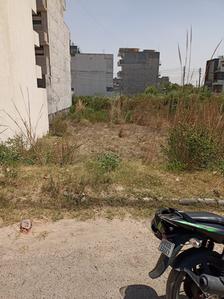 Sector 28 Plot View 1