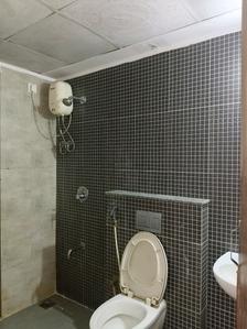 Common Bathroom Image of 940 Sq.ft 1 BHK Apartment / Flat for rent in Lodha Palava Lagoona A To F by Lodha Group, Palava Phase 2 Thane for Rs. 16000