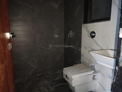 Bathroom Image of 860 Sq.ft 2 BHK Apartment / Flat for sale in Shiv Shakti Builders Tower 28 Wing A B D E G, Malad East Mumbai for Rs. 16000000