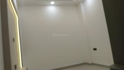 Bedroom Image of 1000 Sq.ft 3 BHK Builder Floor for sale in Pitampura New Delhi for Rs. 11500000