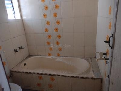 Bathroom Image of 1600 Sq.ft 3.5 BHK Independent House for rent in Shambhu Nagar Nagpur for Rs. 22000