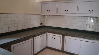 Kitchen Image of 1200 Sq.ft 2 BHK Builder Floor for sale in DDA Mig Flats Sarita Vihar, Sarita Vihar New Delhi for Rs. 18500000