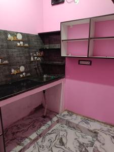 Kitchen Image of 650 Sq.ft 1 BHK Builder Floor for rent in Tharamani Chennai for Rs. 13000