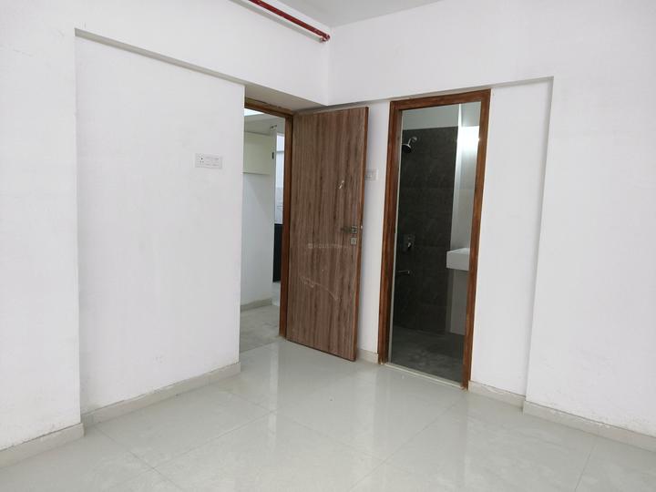 Park Road, Vile Parle East Main Image 1