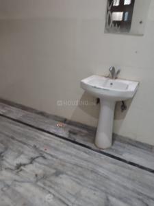 Bathroom Image of 2000 Sq.ft 2 BHK Builder Floor for rent in Vrindavan Yojana Lucknow for Rs. 16000