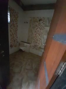 Bathroom Image of 2500 Sq.ft 4 BHK Independent House for rent in Ghatlodiya Ahmedabad for Rs. 30000
