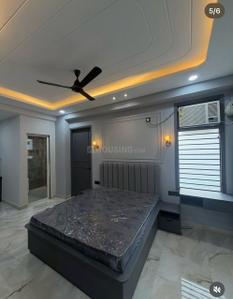 Bedroom Image of 600 Sq.ft 1 RK Builder Floor for rent in DLF Independent Floors, DLF Phase 3 Gurgaon for Rs. 22500