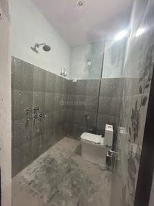 Bathroom Image of 450 Sq.ft 1 BHK Builder Floor for rent in Sector 15 Dwarka New Delhi for Rs. 13000