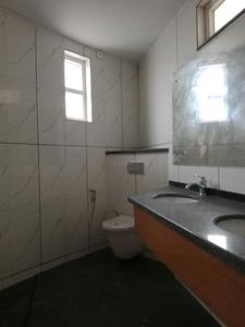 Bathroom Image of 3028 Sq.ft 4 BHK Apartment / Flat for sale in Dasnac Burj, Sector 75 Noida for Rs. 50000000