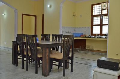 Hall Image of Bhutani House in Sector 21, Gurgaon