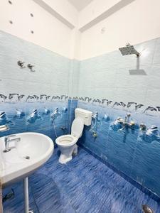 Bathroom Image of 1500 Sq.ft 2 BHK Builder Floor for rent in Eldeco Sanskriti Enclave, Eldeco II Lucknow for Rs. 18000