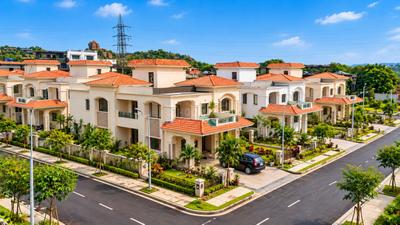 Image of 4400 Sq.ft 5 BHK Villa for sale in Narsingi, Hyderabad for Rs. 150000000