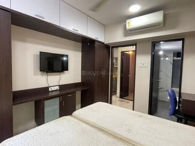 Bedroom Image of 1200 Sq.ft 3 BHK Apartment / Flat for rent in Kalpataru Magnus, Bandra East Mumbai for Rs. 250000