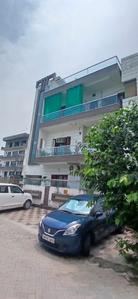 4 BHK Independent Builder Floor