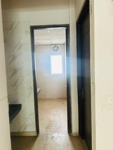 Bathroom Image of 3996 Sq.ft 4 BHK Apartment / Flat for sale in Parx Laureate, Sector 108 Noida for Rs. 64500000