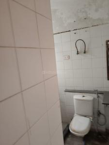 Bathroom Image of 1326 Sq.ft 3 BHK Apartment / Flat for sale in Unitech Horizon, Sector PI Greater Noida for Rs. 12000000