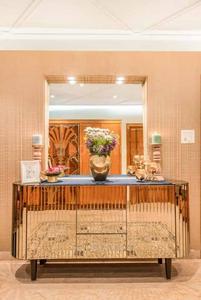 Bedroom Image of 4110 Sq.ft 6 BHK Duplex for sale in Kalpataru Heights, Agripada Mumbai for Rs. 320000000