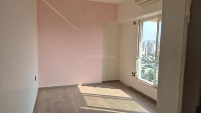 Bedroom Image of 1450 Sq.ft 3 BHK Apartment / Flat for sale in Kanakia Paris, Bandra East Mumbai for Rs. 42000000