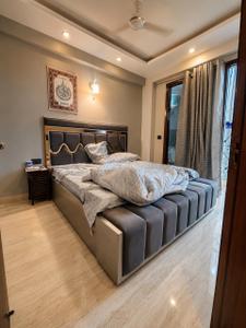 Bedroom Image of 800 Sq.ft 2 BHK Builder Floor for sale in Saket New Delhi for Rs. 7000000