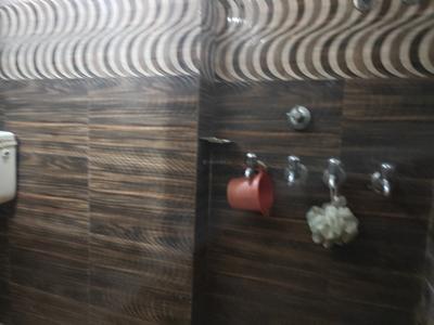 Bathroom Image of 700 Sq.ft 1.5 BHK Apartment / Flat for rent in Paschim Vihar New Delhi for Rs. 13125
