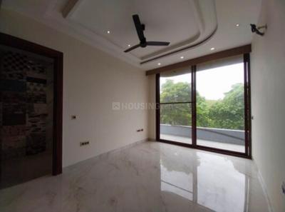 Bedroom Image of 3000 Sq.ft 3 BHK Builder Floor for rent in Sector 72 Noida for Rs. 65000