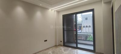Bedroom Image of 1800 Sq.ft 3 BHK Builder Floor for sale in Pitampura New Delhi for Rs. 34800000
