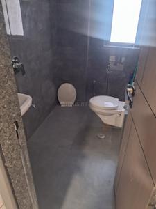 Bathroom Image of 1985 Sq.ft 3 BHK Apartment / Flat for rent in Jahangir Pura Surat for Rs. 32000