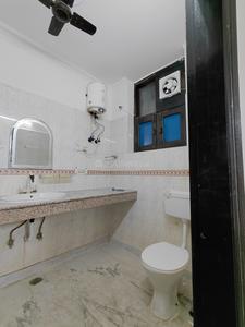 Bathroom Image of 2500 Sq.ft 2.5 BHK Independent House for rent in Sector 50 Noida for Rs. 35000