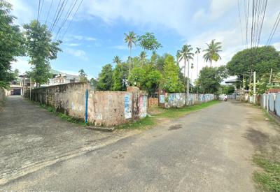 Image of 1740 Sq.ft Residential Plot / Land for sale in Aluva, Kochi for Rs. 4800000