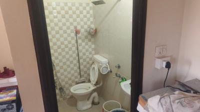 Bathroom Image of 615 Sq.ft 1 BHK Apartment / Flat for sale in Shiv Sagar Satyam Palace, Rau Indore for Rs. 2200000