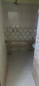 Bathroom Image of 1020 Sq.ft 3 BHK Builder Floor for rent in Sector 17 Gurgaon for Rs. 30000