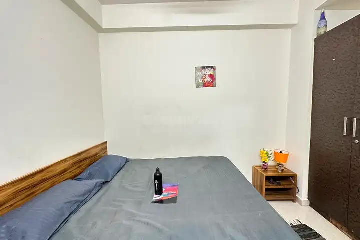 COLIVE PRATO Bedroom 1
