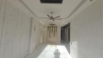 Living Room Image of 1800 Sq.ft 3 BHK Builder Floor for sale in Chittaranjan Park New Delhi for Rs. 63000000