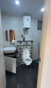 Bathroom Image of 850 Sq.ft 3 BHK Apartment / Flat for rent in Maxxus Elanza, PR7 Airport Road Zirakpur for Rs. 40000